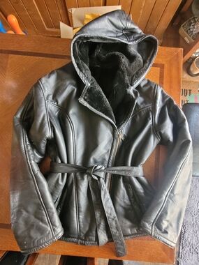 Womens Vintage Wilsons Leather Genievive belted leather jacket Size Large